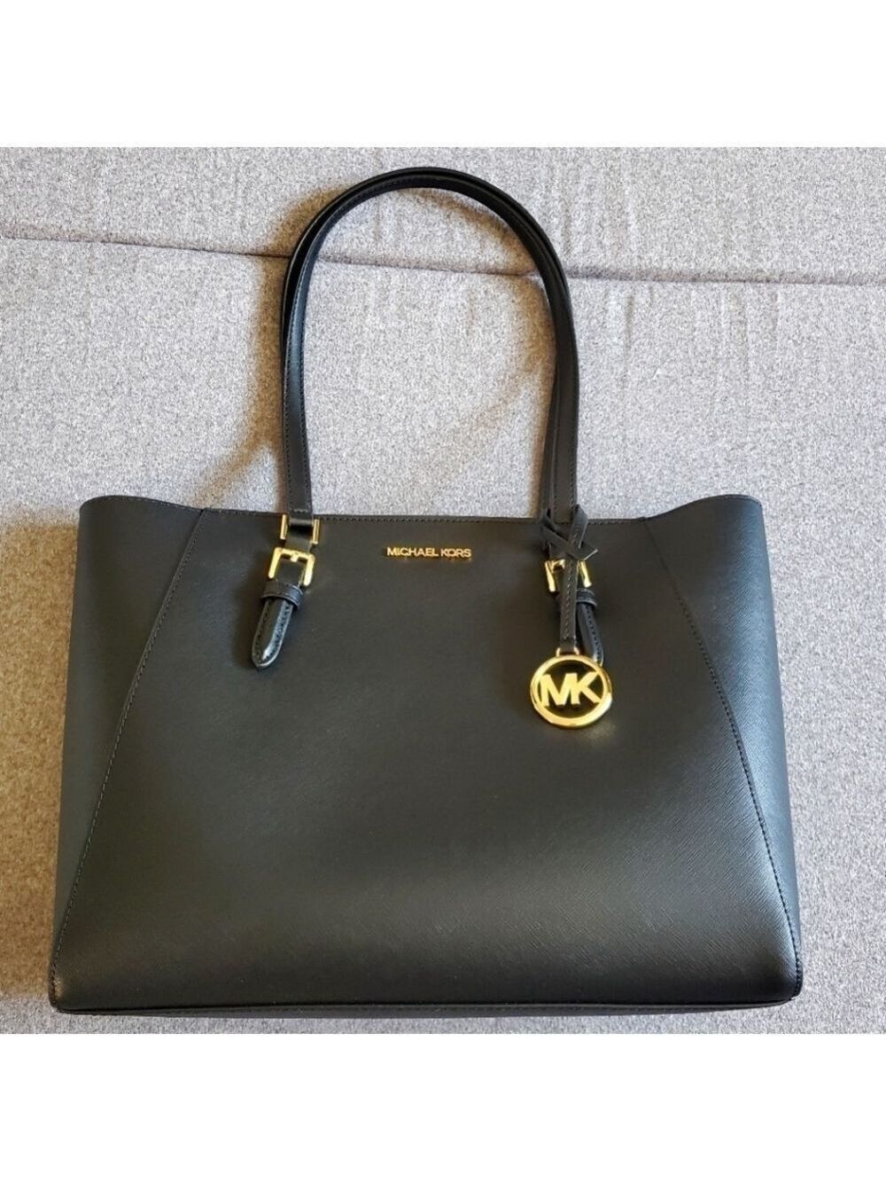 Michael Kors Jet Set Travel Saffiano Leather Tote Black Gold HW